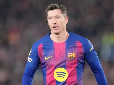 Lewandowski: 3,80 zł na sekundę? Zobacz, skąd te miliony!