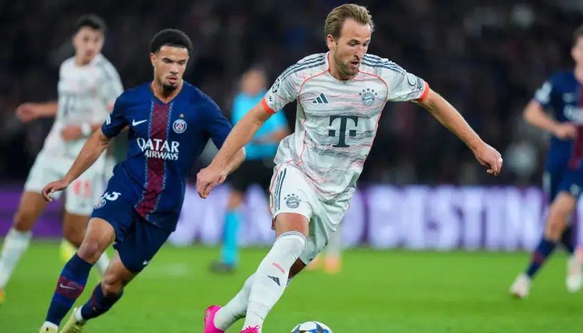 Piłkarz Bayernu Monachium Harry Kane w akcji podczas meczu Ligi Mistrzów.