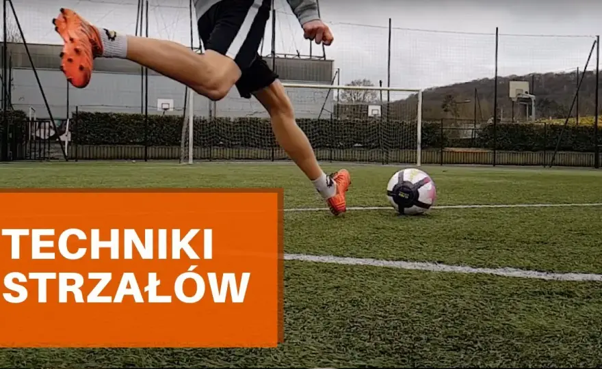 Jak mocno uderzać piłkę? Sekret potężnego strzału w piłce nożnej
