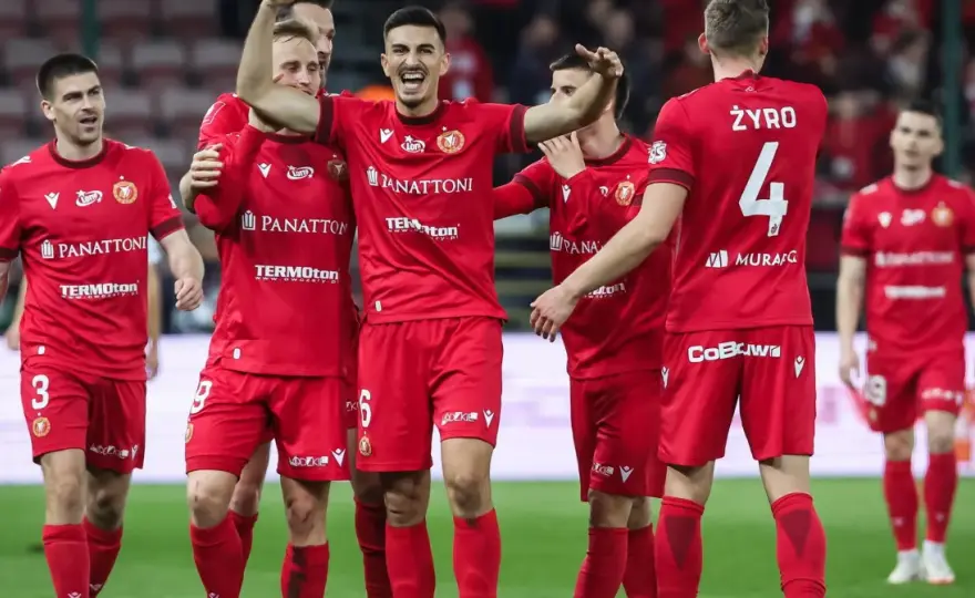 Widzew Łódź transfery - Czy wielkie wydatki odmienią zespół?