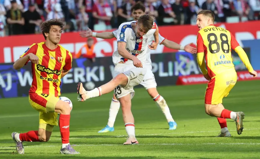 Rankingi Górnik Zabrze - Korona Kielce - Skąd bierze się ta różnica?
