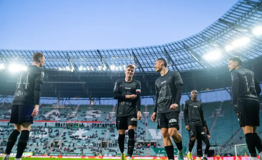 Walkower w piłce nożnej - Co to oznacza i kiedy sędzia orzeka 0-3?