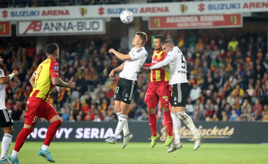 Ekstraklasa transfery - Jak ocenić, kto naprawdę się wzmocnił?