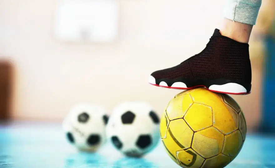 Futsal - Co to jest i jakie ma zasady? Dlaczego to nie tylko halówka?
