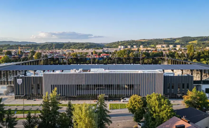Stadion Sandecji w Nowym Sączu - Jak kupić bilet i gdzie zaparkować?